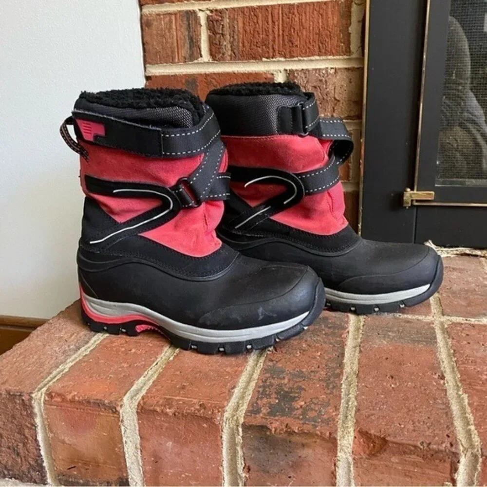 Land's End Women’s Warm Winter Boots pre owned size 7 comfort shoes black